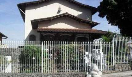 Casa com 4 quartos à venda em Belo Horizonte