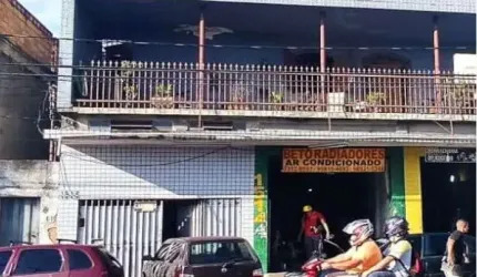 Casa com 3 quartos à venda em Contagem