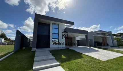 Casa linear com energia solar e piscina