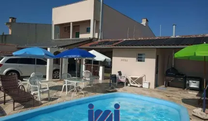 Sobrado com piscina faixar mar