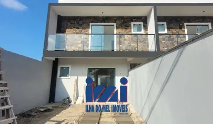 Sobrado a venda 03 quartos com piscina Matinhos PR