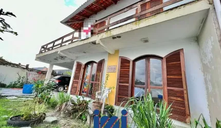 Sobrado individual  faixar mar em Matinhos