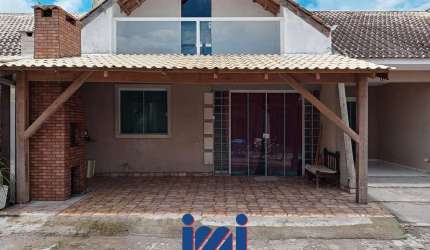 Casa em condomínio no Balneário Albatroz