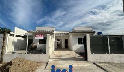 Casa nova a venda no Praia Grande