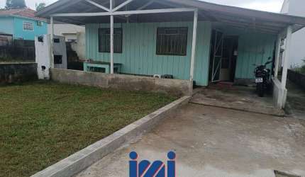 Casa a venda perto da praia de Guaratuba