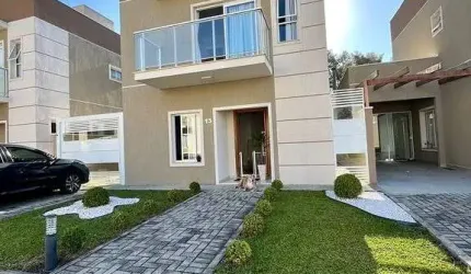 SOBRADO EM CONDOMÍNIO FECHADO COLOMBO