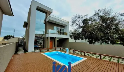 Sobrado na praia piscina Atami