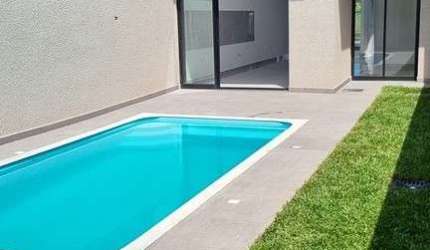 Casa alto padrão a venda em Guaratuba