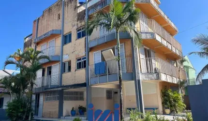 Apartamento na quadra do mar em Ipanema à venda