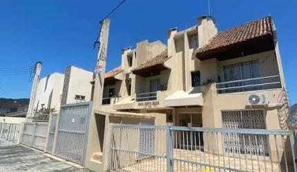 Apartamento com 3 quartos em Caiobá
