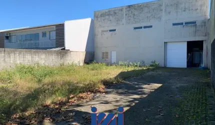 Terreno com galpão comercial no Grajau