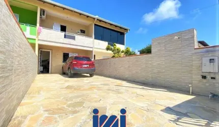 Casa 3 quartos e piscina faixa mar em Matinhos