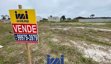Terreno com 360m² no Curraes