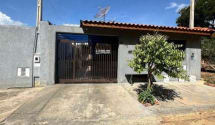 Casa com 2 dormitórios à venda, 160 m² por R$ 425.000,00 - Cardeal - Elias Fausto/SP