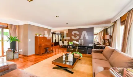 Casa em Condomínio, 4 Quartos, 498m² e 4 Vagas no Campo Comprido