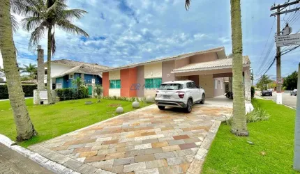 Casa em condomínio fechado à venda em Peruibe com lazer completo
