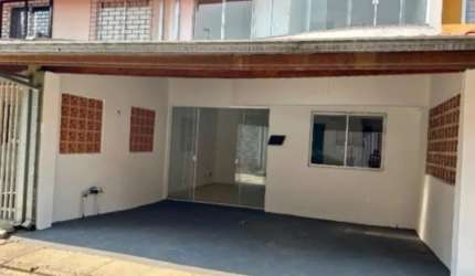 Lindo Sobrado 3 Dormitórios à Venda no Boqueirão