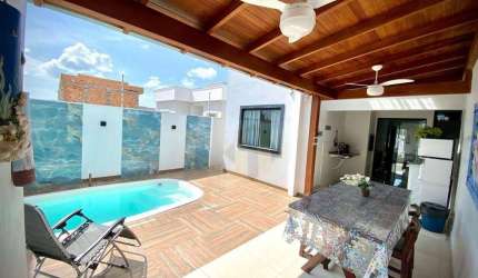 Casa com 2 dormitórios à venda por R$ 750.000 - Bosque da Mata - Tijucas/SC