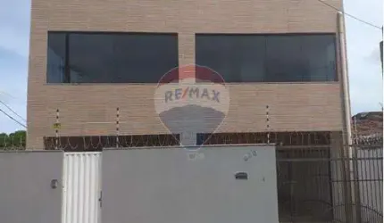Casa à venda no bairro Planalto
