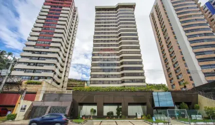 Apartamento em Areia Preta 5 Suítes 431m² Lazer Completo e Segurança 24 Horas