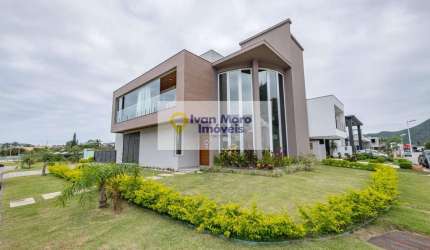 Casa à venda em Ingleses Norte  -  Florianópolis - SC