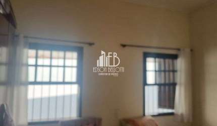 Casa para Venda no Baeta Neves, 2 amplos dorms, 1 suíte, 2 vagas,quintal.