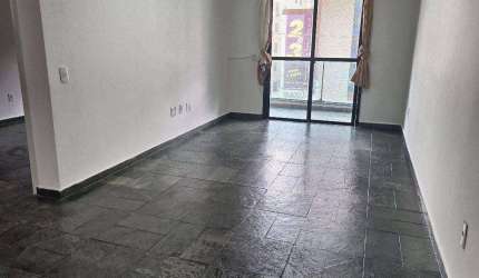 Apto de 1 dormitório com sacada, 56m², 1 vaga, Aviação em Praia Grande SP.