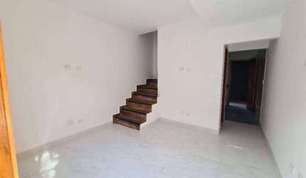 Sobrado 2 dorm(s) em condomínio, 1 vaga, Aviação em Praia Grande/SP