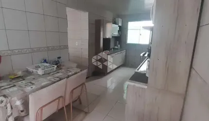 CASA Á VENDA SENDO 3 DORMITÓRIOS/QUARTOS EM BIGUAÇU/SC NO VALOR DE R$340.000,00.