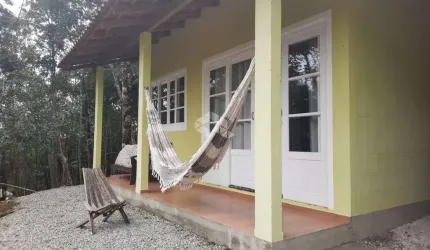CASA COM 2 QUARTOS/DORMITÓRIOS EM SANTO AMARO DA IMPERATRIZ À VENDA POR R$270.000,00.