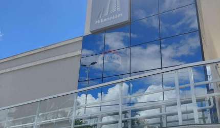 Ótimo apartamento de 2 qrtos com localização excelente