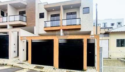 'Casa dos Seus Sonhos à Venda em Juiz de Fora!'