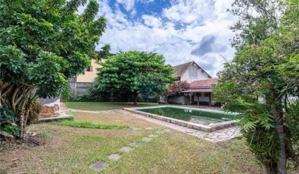 Charmosa casa linear no Bairro Guaruá