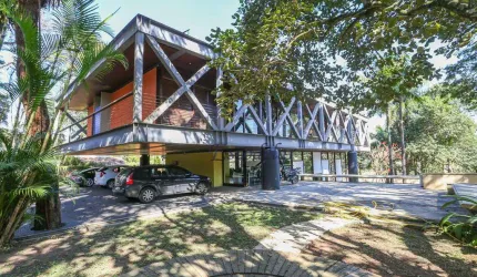 Casa para comprar com 2 suítes, 1.245m² Jardim Guedala
