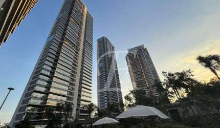 Apartamento Duplex pronto para moras 325m2 04 suítes 04 vagas