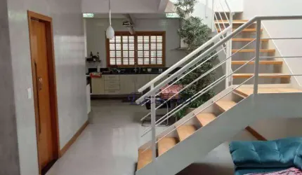 Sobrado com 3 dormitórios à venda, 196 m² por R$ 960.000,00 - Parada Inglesa - São Paulo/SP