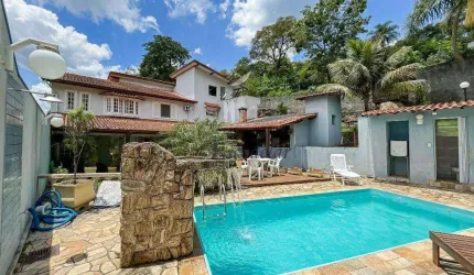 Sobrado com 3 quartos à venda, 350 m² por R$ 1.200.000 - Laranjeiras - Caieiras/SP