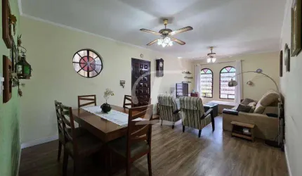 Sobrado à venda | 199m² | 3 dormitórios | 2 suítes | 4 vagas | Pedra Branca - São Paulo/SP