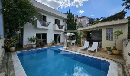 Sobrado à venda | 431m² | 4 dormitórios | 3 suítes | 6 vagas | Tremembé - São Paulo/SP