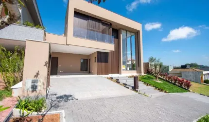 Casa com 4 dormitórios à venda em  Alphaville - Santana de Parnaíba/SP