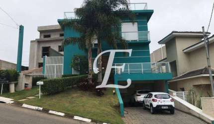Casa com 3 dormitórios à venda em  Suru - Santana de Parnaíba/SP
