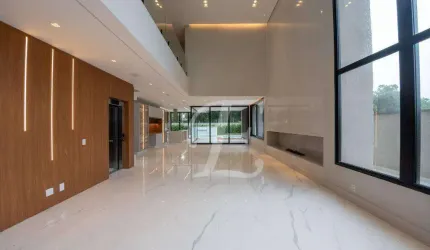 Casa Moderna a venda no Gênesis 2  4 Suítes, Piscina e Vista para a Mata