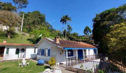 Casa com 3 dormitórios à venda, 200 m² por R$ 950.000,00 - Caraguatá - Mairiporã/SP