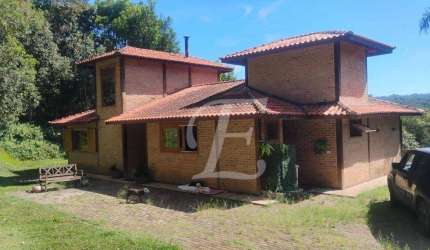 Casa com 3 dormitórios para alugar, 300 m² por R$ 7.030,00/mês - Juqueri Mirim - Mairiporã/SP