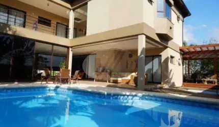 Casa em condomínio fechado com 4 quartos para alugar na Rua Sabiú, 11, Loteamento Alphaville Campinas, Campinas, 490 m2 por R$ 19.000