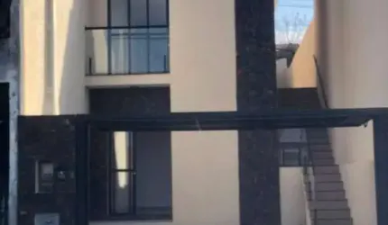 Casa à venda com 04 dormitórios (sendo 01 suíte), sala e cozinha conceito aberto R$ 570.000,00, em Mogi das Cruzes