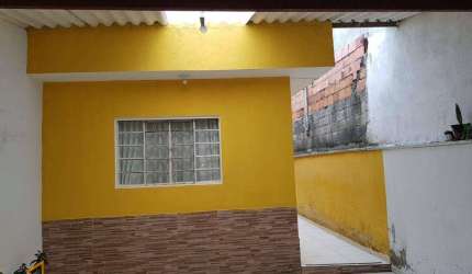 Casa a venda com 2 dormitórios na Vila Brasileira em Mogi das Cruzes