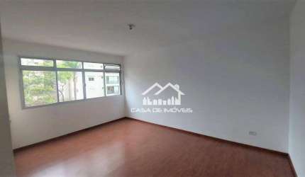 Vende apartamento para reforma de modernização com 130m² em Moema.