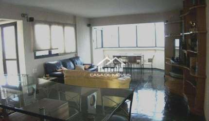 Cobertura com 3 dormitórios e piscina à venda, 180 m²  em Moema Pássaros.