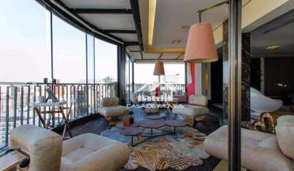 Cobertura Triplex , 565m², 4 suítes, 9 vagas, à venda na Vila Nova Conceição